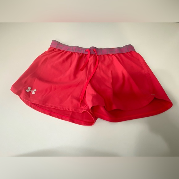 Under Armour loose orange/red shorts - Picture 1 of 3